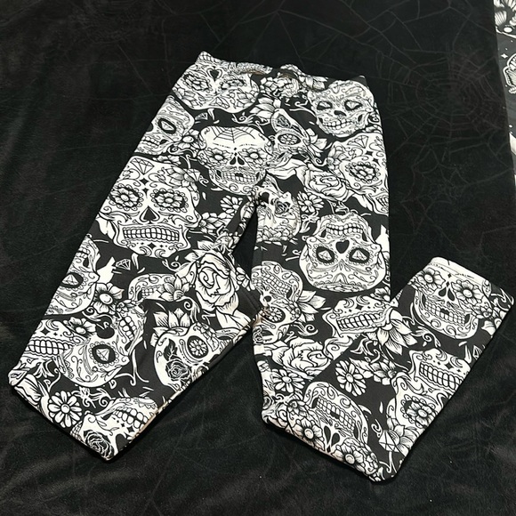 None Pants - Sugar Skull Print Fur Lined thermal Leggings, XS